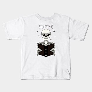 Skeleton Studying Kids T-Shirt